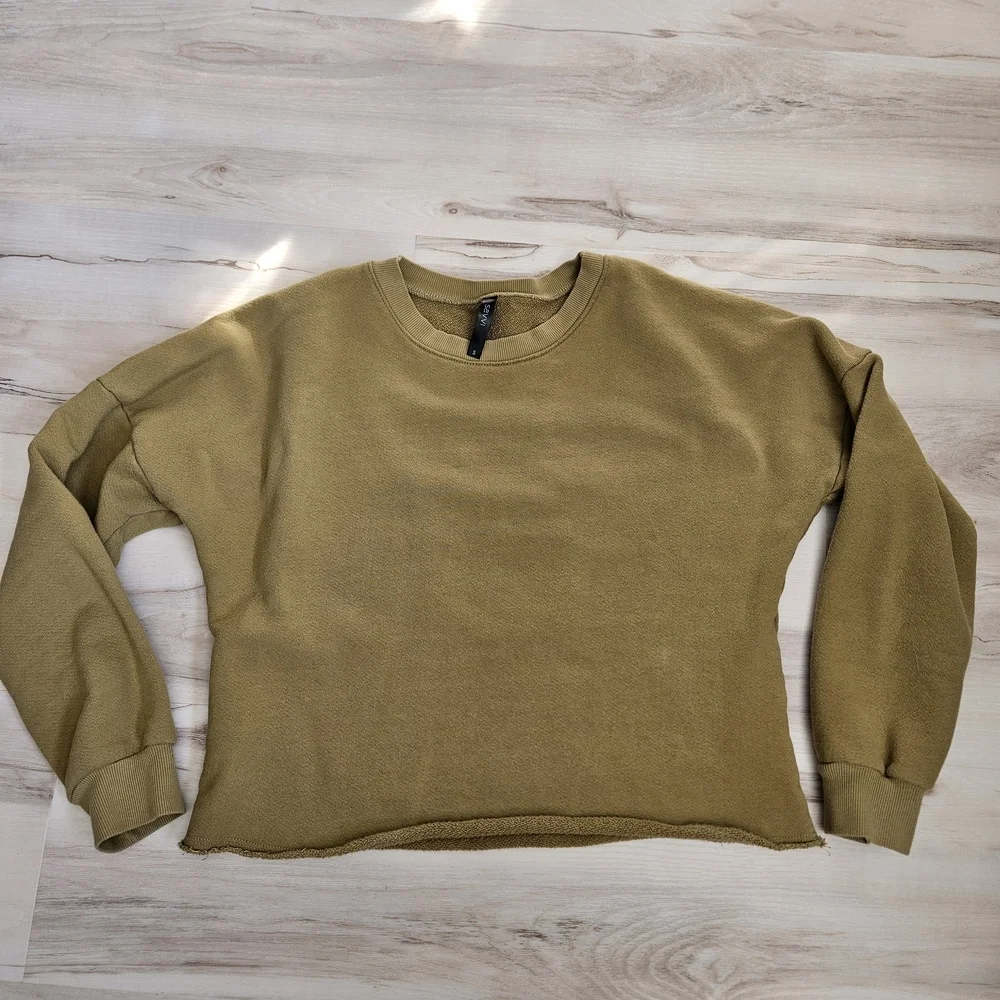 Savvi Olive Green Open-Back Sweatshirt Womens Small - Picture 3 of 7
